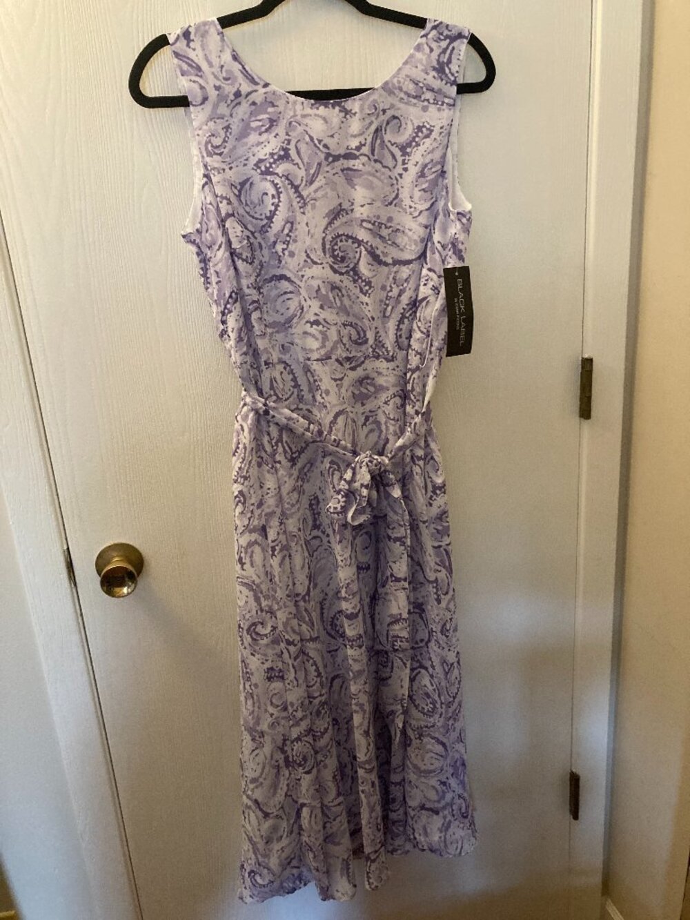 NWT Evan Picone Sleeveless Paisley dress